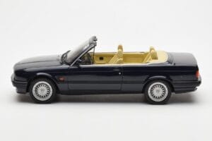 BMW 325i E30 Cabriolet Blue Otto 1:18 OT114 Resin — photo 3 of 6