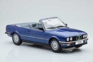 BMW 325i E30 Convertible Blue MCG 1:18 MCG18381 Diecast — photo 3 of 5