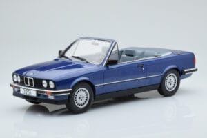 BMW 325i E30 Convertible Blue MCG 1:18 MCG18381