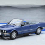 BMW 325i E30 Convertible Blue MCG 1:18 - image 5 of 5