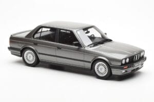 BMW 325i E30 Sedan Dolphin Grey Otto 1:18 OT819 Resin — photo 4 of 6