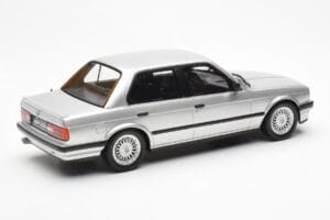 BMW 325i E30 Silver Otto 1:18 OT912 Resin — photo 2 of 6