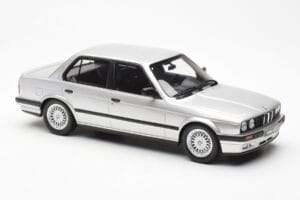 BMW 325i E30 Silver Otto 1:18 OT912 Resin — photo 4 of 6