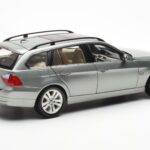 BMW 330i E91 Touring Grey Metallic Kyosho 1:18 - image 3 of 8