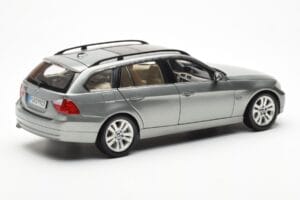 BMW 330i E91 Touring Grey Metallic Kyosho 1:18 80430394359 Diecast — photo 3 of 8