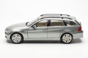 BMW 330i E91 Touring Grey Metallic Kyosho 1:18 80430394359 Diecast — photo 4 of 8