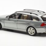 BMW 330i E91 Touring Grey Metallic Kyosho 1:18 - image 7 of 8