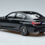 BMW 330i G20 Black Metallic Norev 1:18 183277 Diecast - image 6 of 7