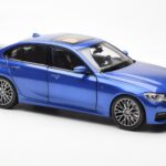 BMW 330i G20 Portimao Blue Metallic Norev 1:18 - image 6 of 8