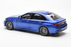 BMW 330i G20 Portimao Blue Metallic Norev 1:18 80432450999 Diecast — photo 7 of 8