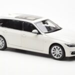 BMW 335i F31 Touring Alpine White Paragon 1:18 - image 6 of 8