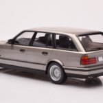 BMW 530i E34 Touring Grey Metallic MCG 1:18 - image 5 of 6
