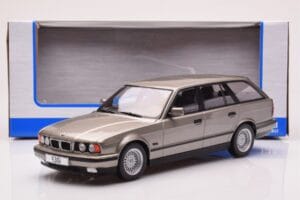 BMW 530i E34 Touring Grey Metallic MCG 1:18 MCG18330 Diecast — photo 6 of 6