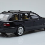 BMW 540 E39 Touring M Package Black Otto 1:18 - image 2 of 6