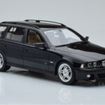 BMW 540 E39 Touring M Package Black Otto 1:18 - image 4 of 6