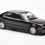 BMW 540i E34 Black Metallic MCG 1:18 - image 4 of 6