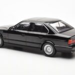 BMW 540i E34 Black Metallic MCG 1:18 - image 5 of 6