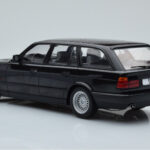 BMW 540i E34 Touring Black Metallic MCG 1:18 - image 5 of 6