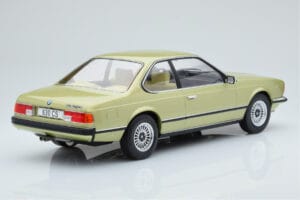 BMW 628 CSi E24 Light Green MCG 1:18 MCG18163 Diecast — photo 2 of 5