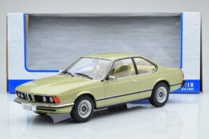 BMW 628 CSi E24 Light Green MCG 1:18 MCG18163 Diecast — photo 5 of 5