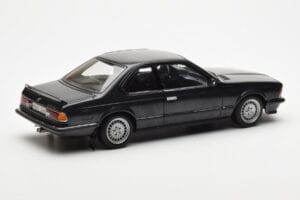BMW 635 CSi E24 Diamant Black Metallic AUTOart 1:18 70521 Diecast — photo 3 of 8