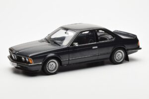BMW 635 CSi E24 Diamant Black Metallic AUTOart 1:18 70521