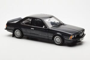 BMW 635 CSi E24 Diamant Black Metallic AUTOart 1:18 70521 Diecast — photo 6 of 8