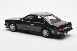 BMW 635 CSi E24 Diamant Black Metallic AUTOart 1:18 70521 Diecast — photo 7 of 8