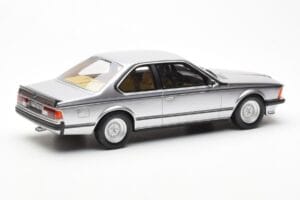 BMW 635 CSi E24 Silver Otto 1:18 OT313 Resin — photo 2 of 6