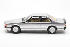 BMW 635 CSi E24 Silver Otto 1:18 OT313 Resin — photo 3 of 6
