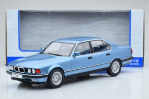 BMW 7 Series E32 730i Blue MCG 1:18 MCG18160 Diecast — photo 5 of 5
