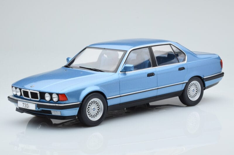 BMW 7 Series E32 730i Blue MCG 1:18 MCG18160 Diecast