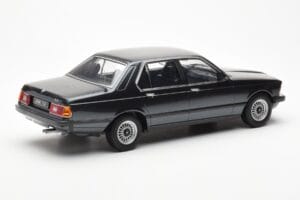 BMW 733i E23 Black Metallic KK-Scale 1:18 KKDC180101 Diecast — photo 2 of 6