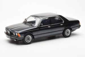 BMW 733i E23 Black Metallic KK-Scale 1:18 KKDC180101