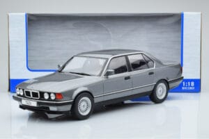 BMW 7 Series E32 740i Silver MCG 1:18 MCG18161 Diecast — photo 5 of 5