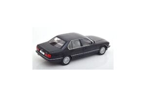 BMW 750i E32 Black MCG 1:18 MCG18162 Diecast — photo 2 of 3