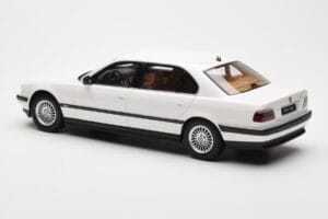 BMW 750iL E38 Asia Exclusive White Otto 1:18 OT836 Resin — photo 5 of 6
