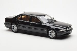 BMW 750iL E38 Black Otto 1:18 OT609 Resin — photo 4 of 6