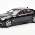 BMW 750Li F02 Facelift Carbon Black Kyosho 1:18