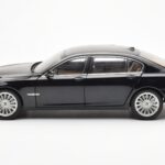 BMW 750Li F02 Facelift Carbon Black Kyosho 1:18 - image 4 of 8