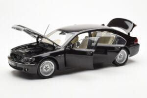 BMW 760Li E66 Black Kyosho 1:18 08572BK Diecast — photo 2 of 9