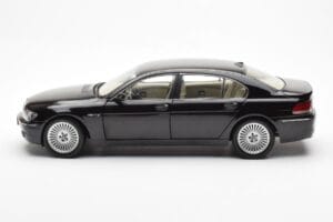 BMW 760Li E66 Black Kyosho 1:18 08572BK Diecast — photo 4 of 9