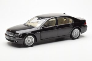 BMW 760Li E66 Black Kyosho 1:18 08572BK