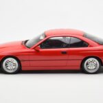 BMW 850 CSi E31 Red Otto 1:18 - image 3 of 6