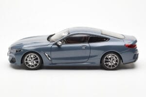 BMW 850i G15 Barcelona Blue Metallic Norev 1:18 80432450995 Diecast — photo 4 of 8