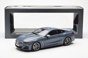 BMW 850i G15 Barcelona Blue Metallic Norev 1:18 80432450995 Diecast — photo 8 of 8