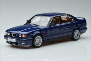 BMW Alpina B10 4.6 E34 Blue MCG 1:18 MCG18230 Diecast