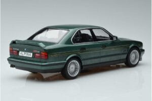 BMW Alpina B10 4.6 E34 Green MCG 1:18 MCG18229 Diecast — photo 2 of 6