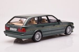 BMW Alpina B10 E34 Touring Dark Green MCG 1:18 MCG18331 Diecast — photo 2 of 6