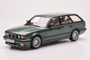 BMW Alpina B10 E34 Touring Dark Green MCG 1:18 MCG18331